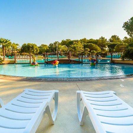 Mobile home 6-pers Camping Leï Suves-Côtes d'Azur-including airco Roquebrune-sur Argens Extérieur photo