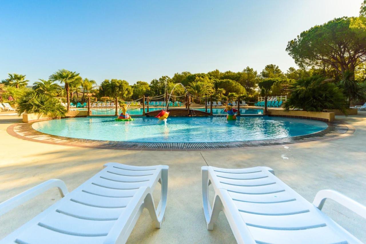 Mobile home 6-pers Camping Leï Suves-Côtes d'Azur-including airco Roquebrune-sur Argens Extérieur photo