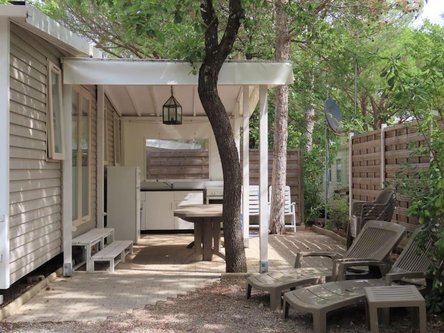 Mobile home 6-pers Camping Leï Suves-Côtes d'Azur-including airco Roquebrune-sur Argens Extérieur photo
