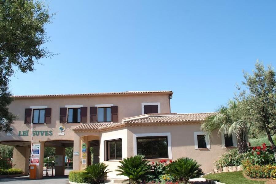 Mobile home 6-pers Camping Leï Suves-Côtes d'Azur-including airco Roquebrune-sur Argens Extérieur photo